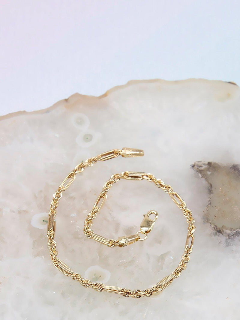 IBB 9ct yellow gold figarope bracelet (British brand)