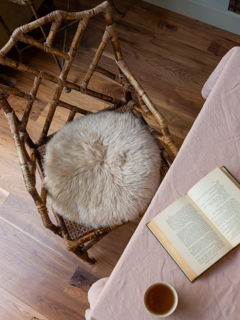 The Small Home sheepskin seat pad natural - British product