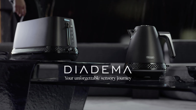 De'Longhi Diadema KBV3001 kettle 1.7L, UK version