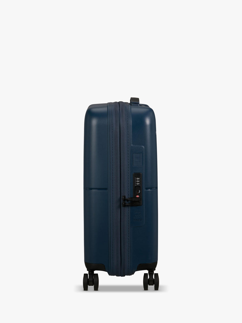 American Tourister Mickey Mouse cabin suitcase 47L - British product