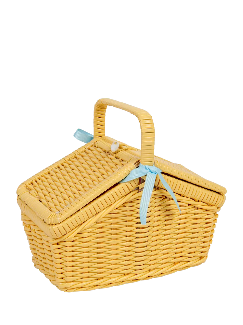 Bigjigs Toys picnic basket set with tin teacups and teapot - British product