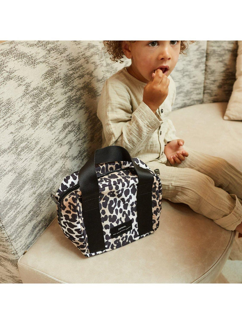Finnsøn Ebba Cool Bag leopard print, lightweight insulated bag (British brand)