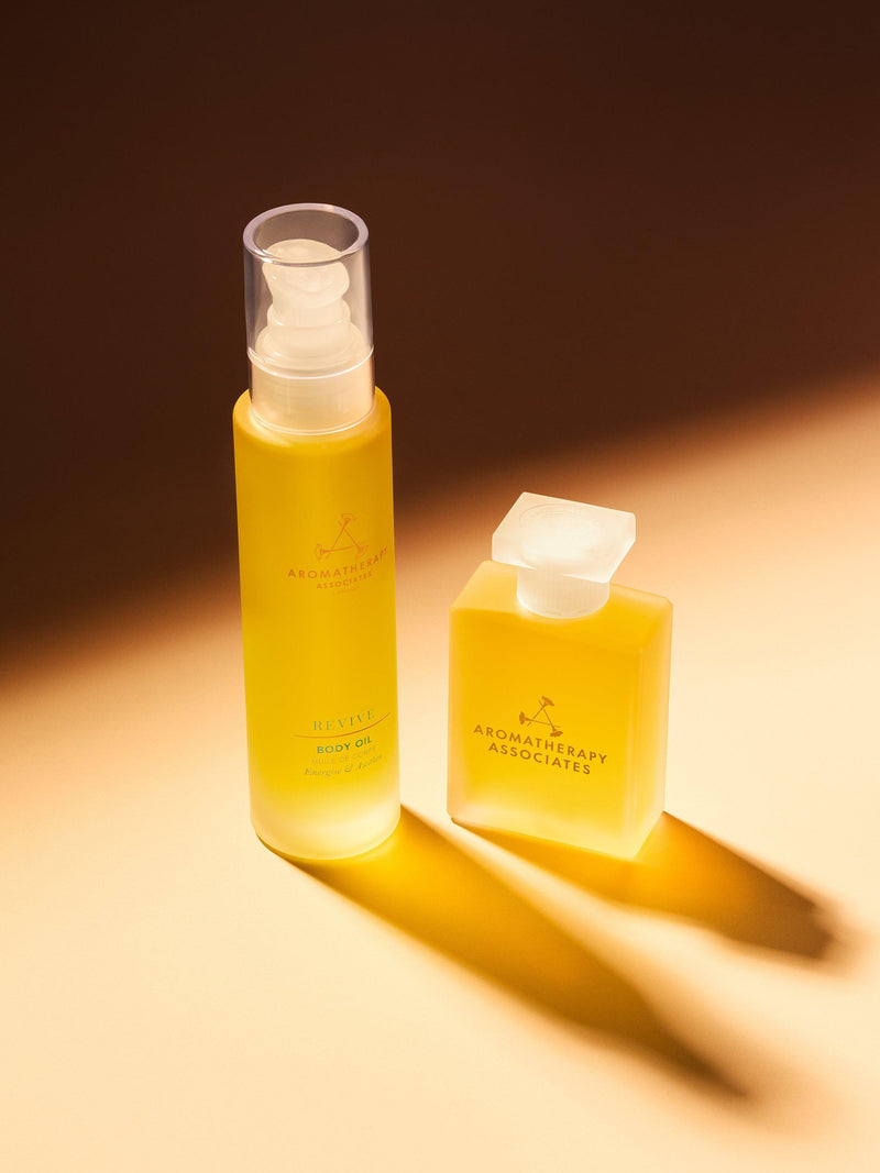 Aromatherapy Associates gift set with Revive oils - British product