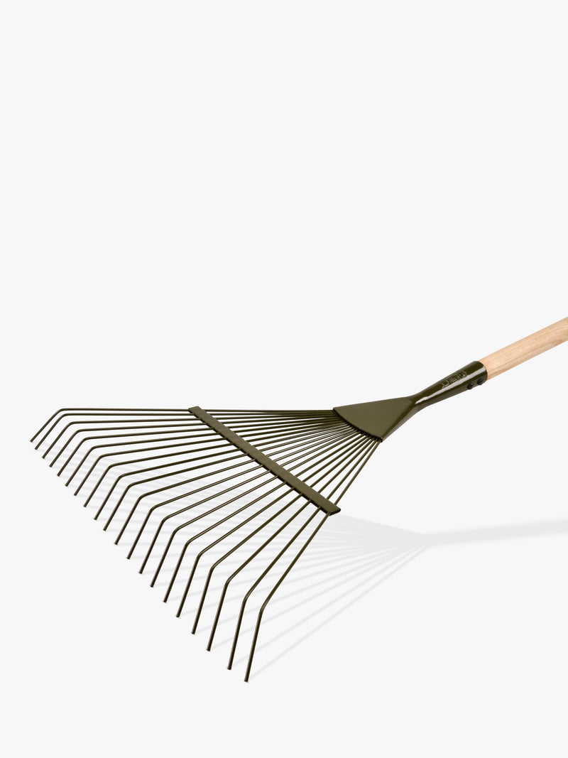 Burgon & Ball BoronGreen lawn rake green (British brand)