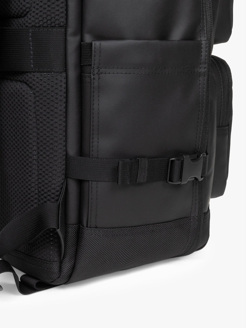 Eastpak Tecum Cabin CNNCT backpack 22L Black - British product