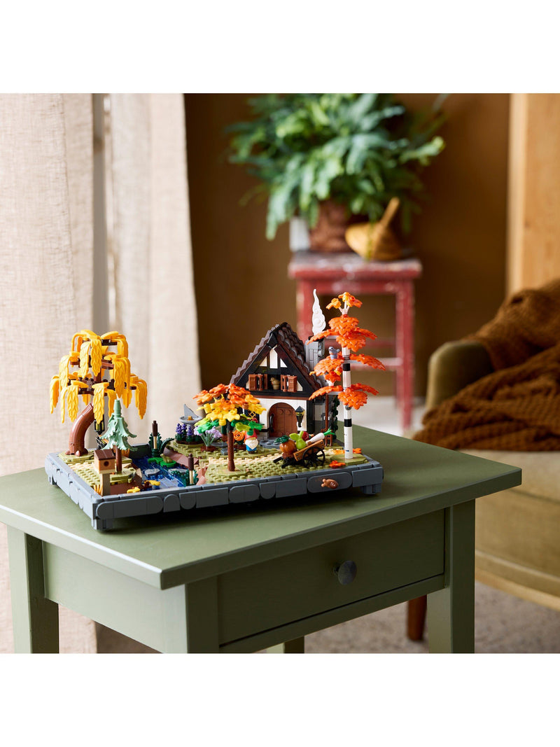 LEGO Autumn Cottage Garden building kit - British product