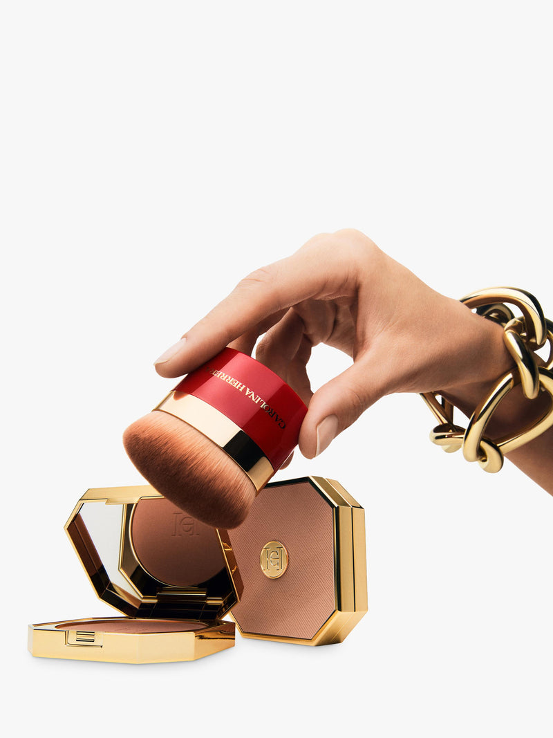 Carolina Herrera kabuki buffer brush (British brand)