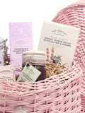 Cartwright & Butler Treats for Her wicker basket 885g - British product
