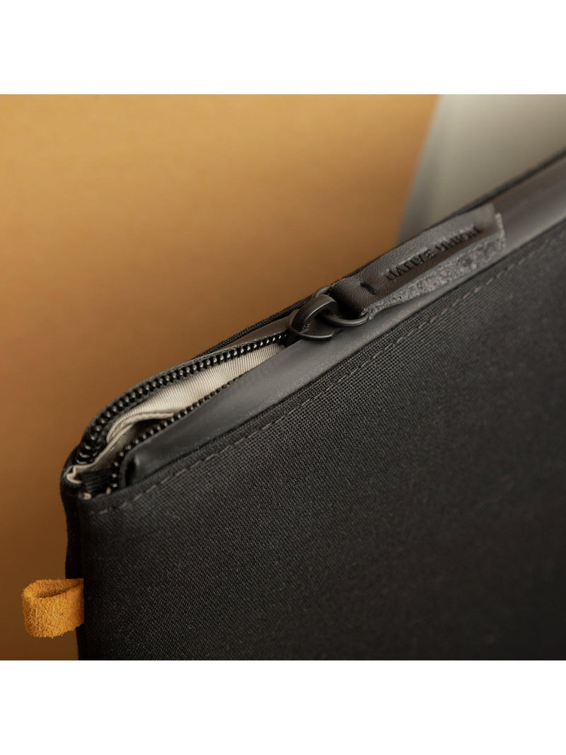 Native Union WFA Sleeve MacBook 13 Black (British brand)