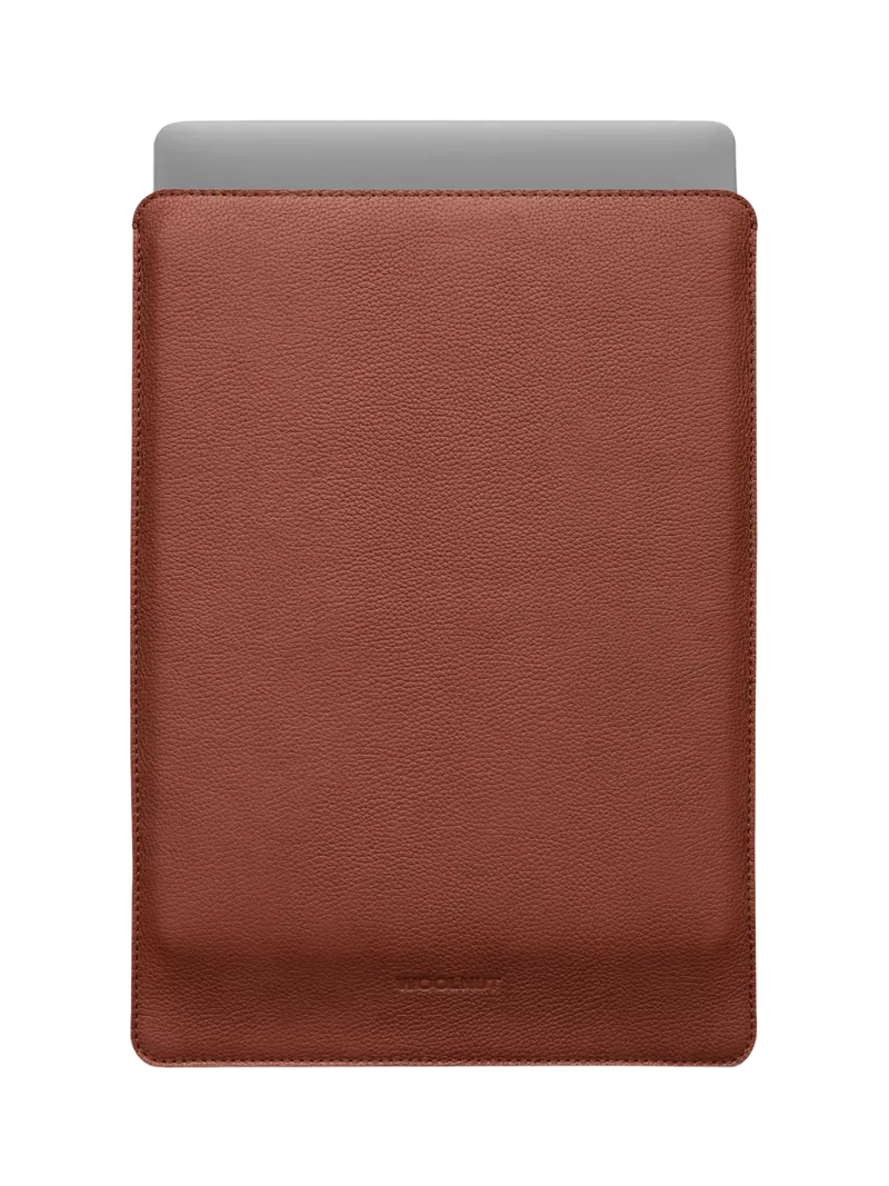 WOOLNUT leather sleeve cognac for 16-inch MacBook Pro - British product