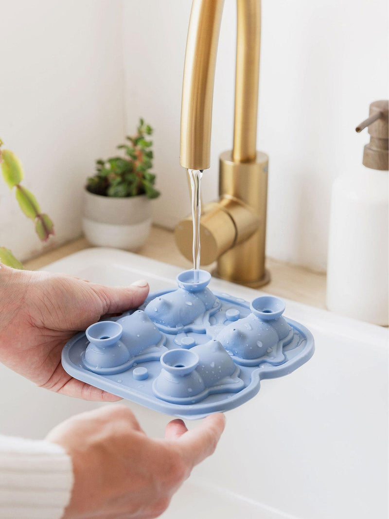 Uberstar silicone penguin ice cube mould 4 cavity (British brand)