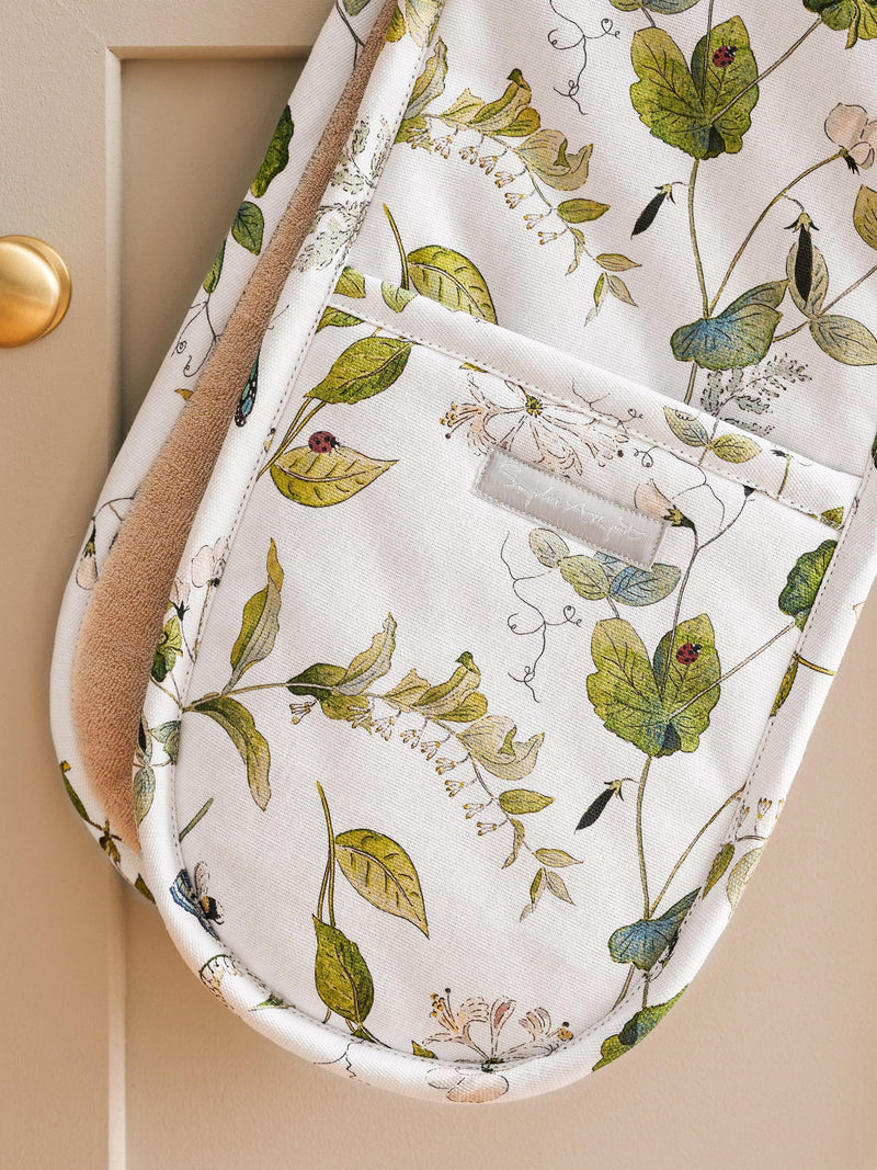 Sophie Allport Wild Floral double oven glove (British brand)