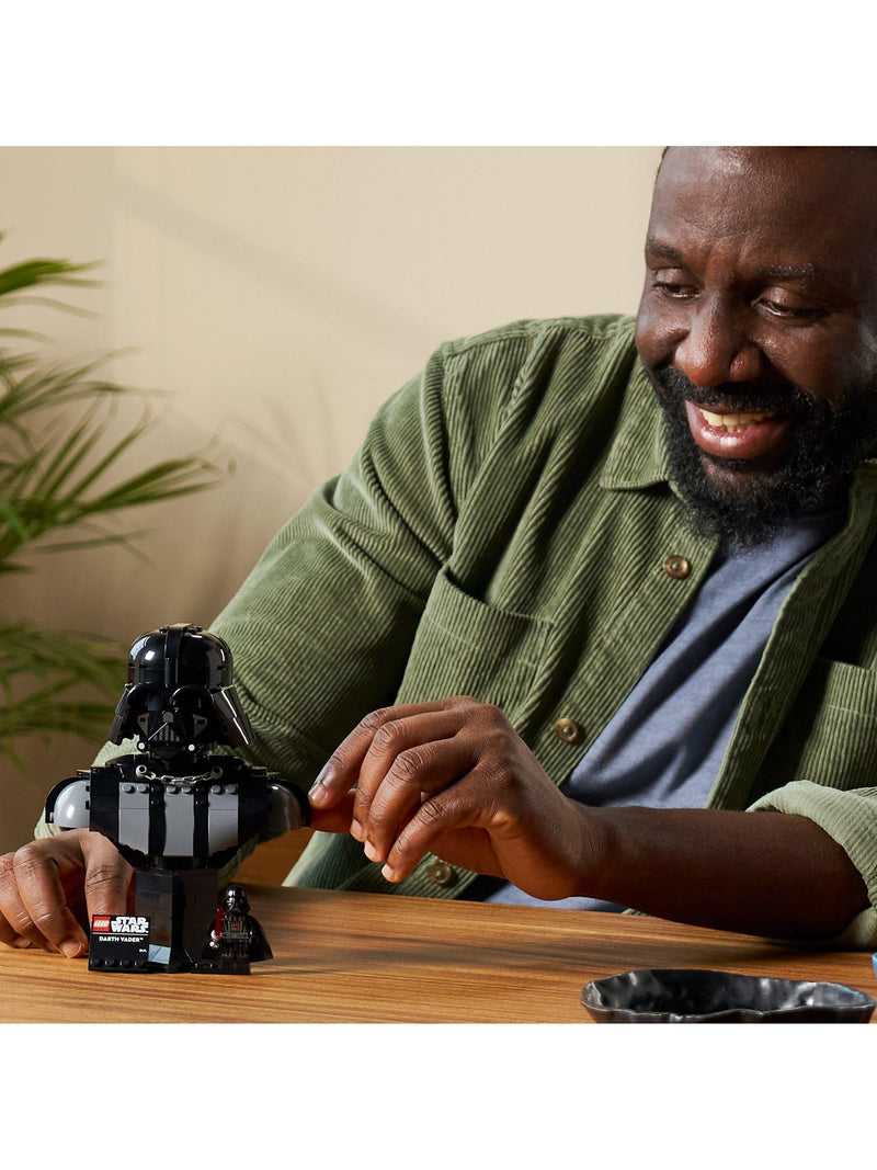 LEGO Star Wars Darth Vader Bust building set 349 pieces - British product
