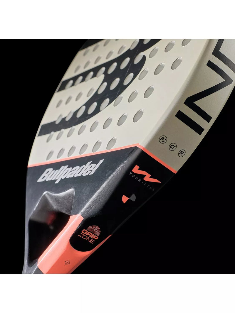 Bullpadel Indiga W round-shaped padel racket off white (British brand)