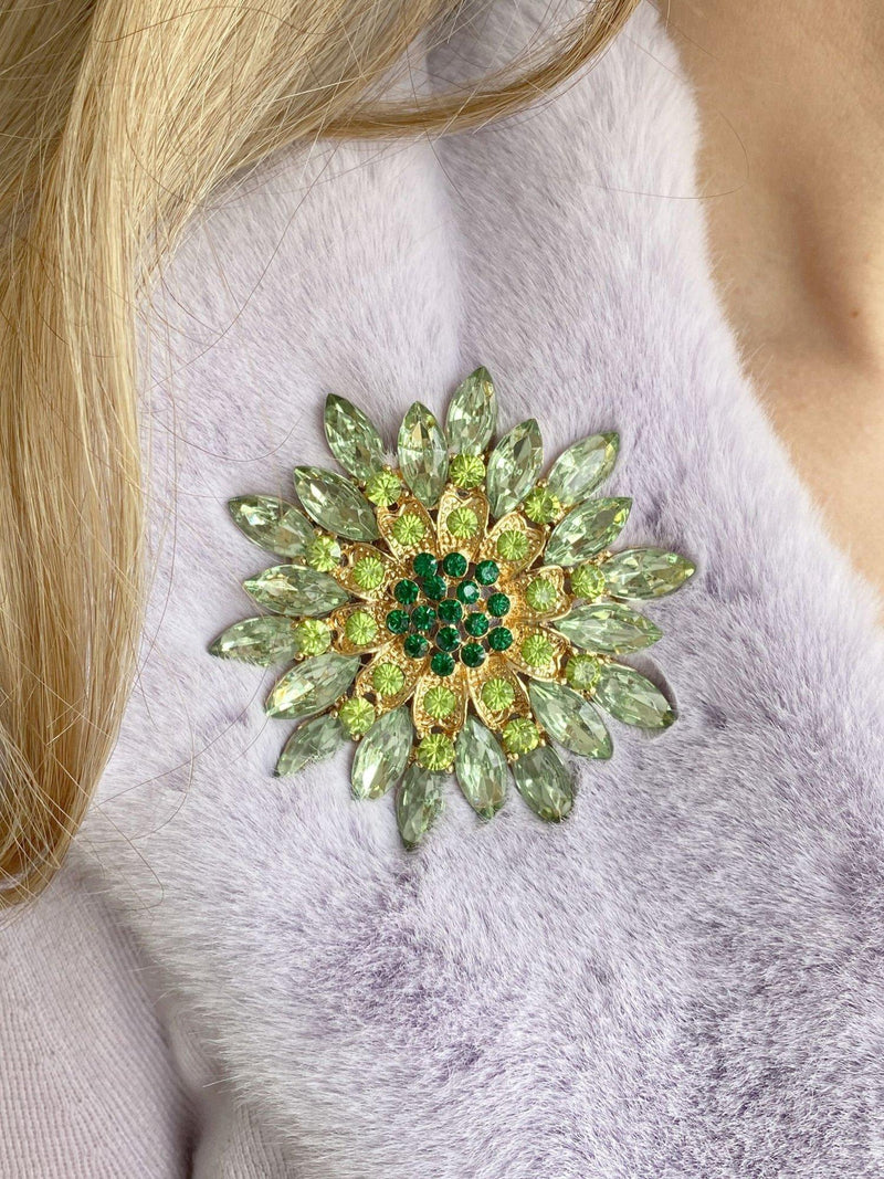QueenMee green flower brooch 5cm - British product