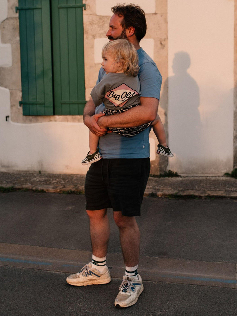 Wildride toddler hip carrier Feathers, imported from the UK