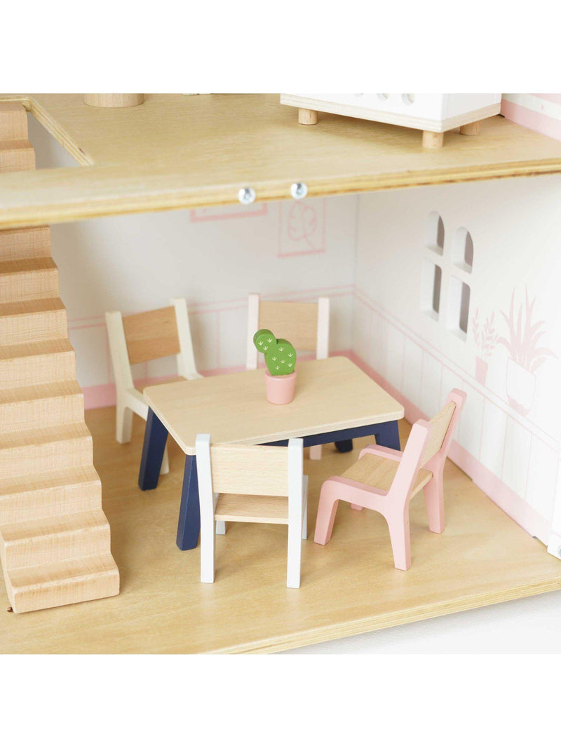 Le Toy Van dollhouse furniture set 35-piece, imported from the UK
