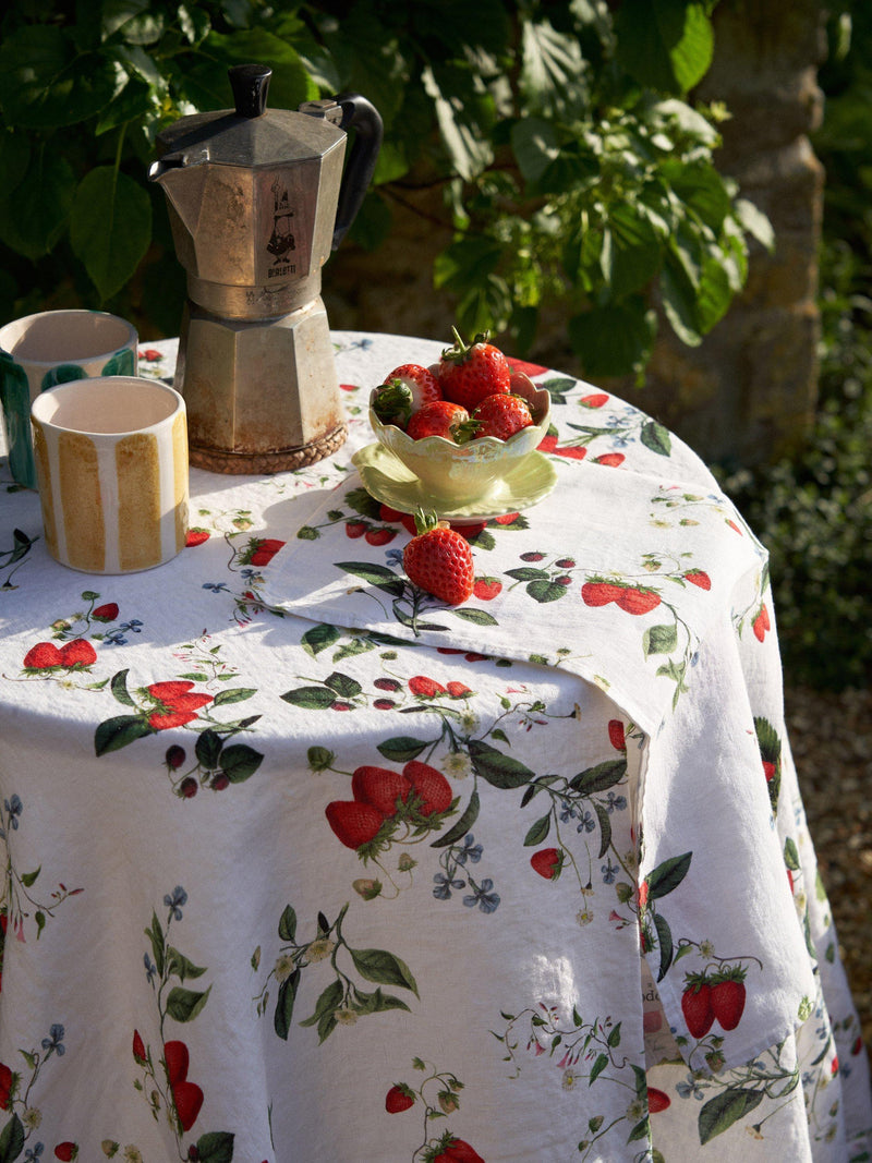 By Hope Wild Strawberry linen tablecloth 250x143cm, imported from the UK