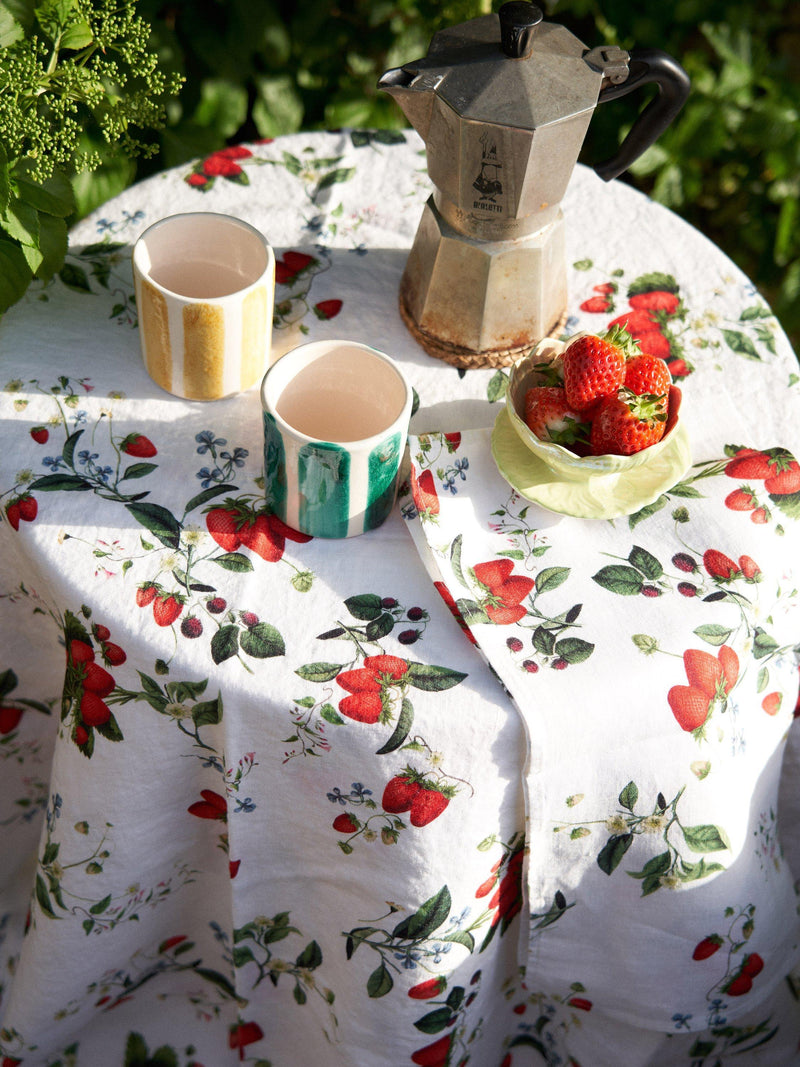 By Hope linen napkin Wild Strawberry 45x45cm, UK version
