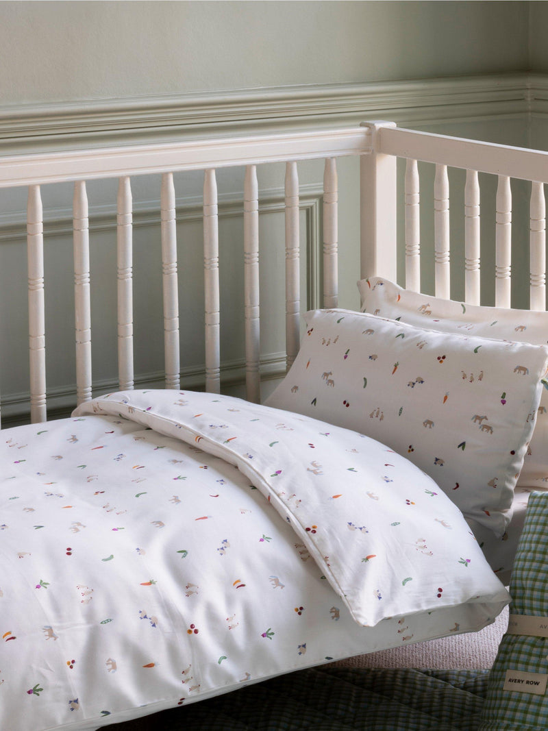 Avery Row Little Farm duvet cover set for cotbed, UK version