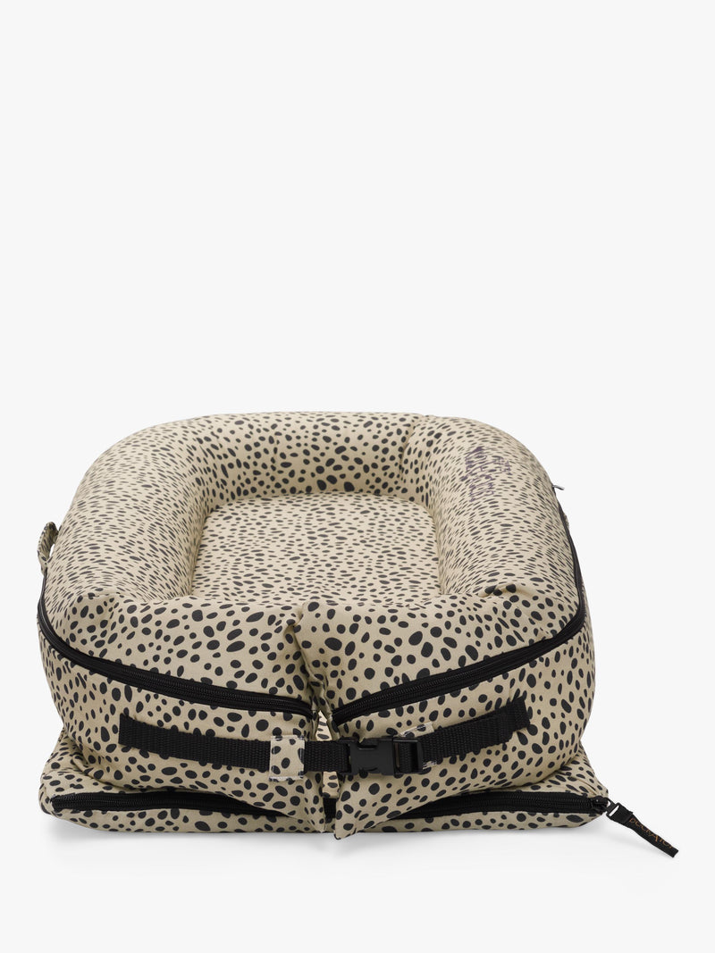 DockATot Deluxe+ Painted Dots baby pod - British product