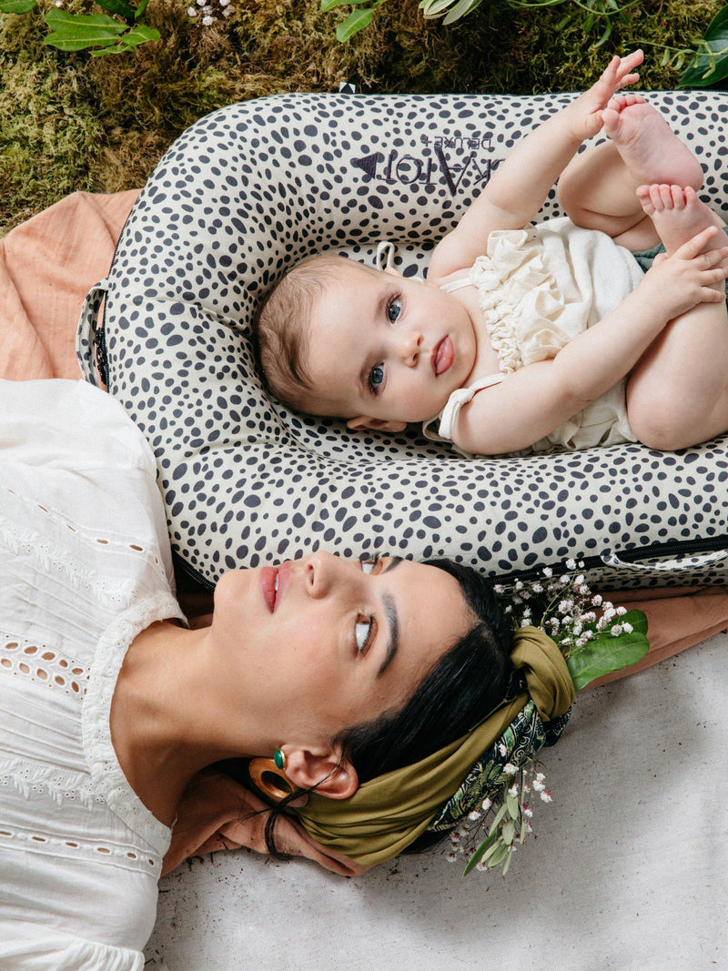 DockATot Deluxe+ Painted Dots baby pod - British product