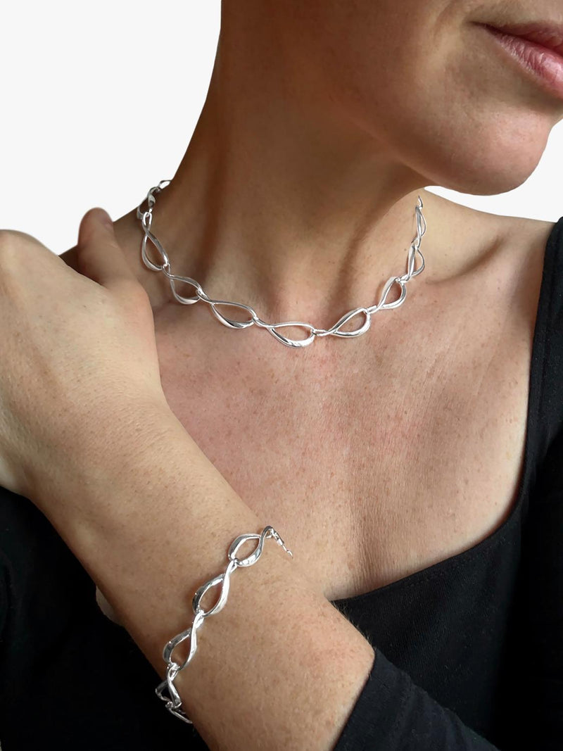Nina B sterling silver ripple link bracelet, imported from the UK