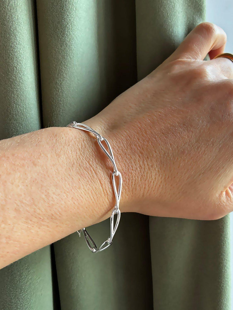 Nina B sterling silver slim loop link bracelet UK version