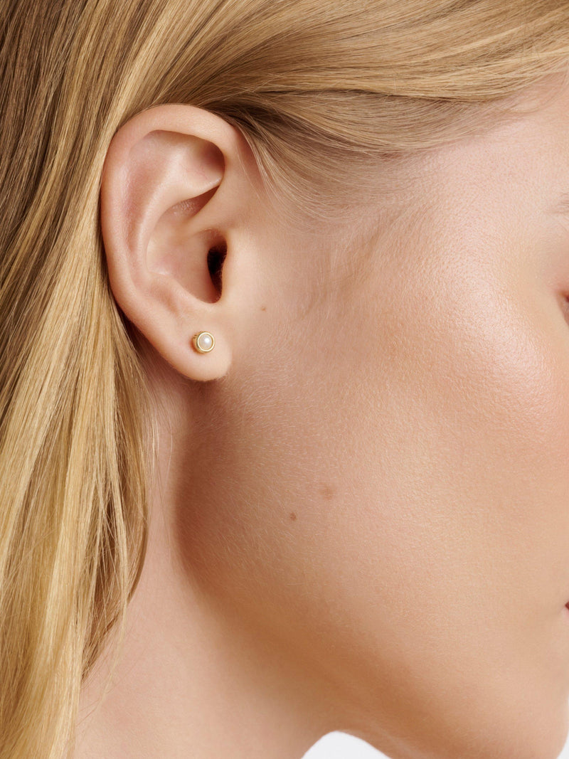 Ted Baker mini pearl stud earrings in gold, imported from the UK