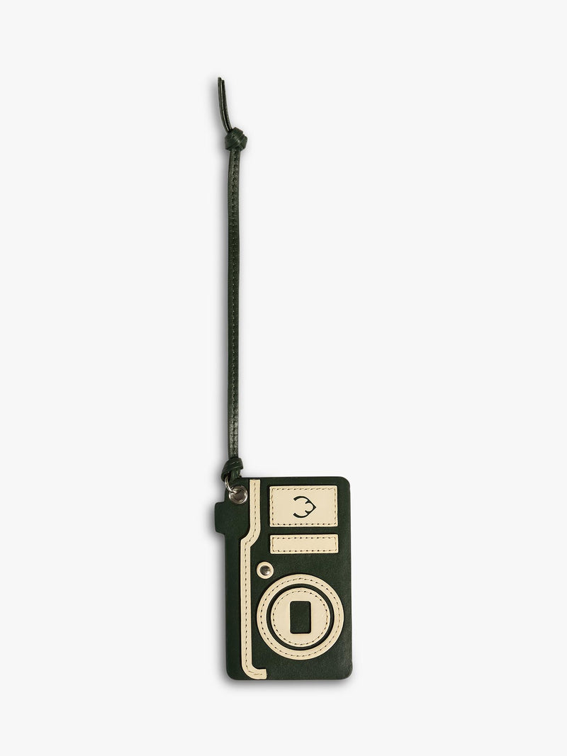 Antler Camera Heritage luggage tag in Cedar, UK version