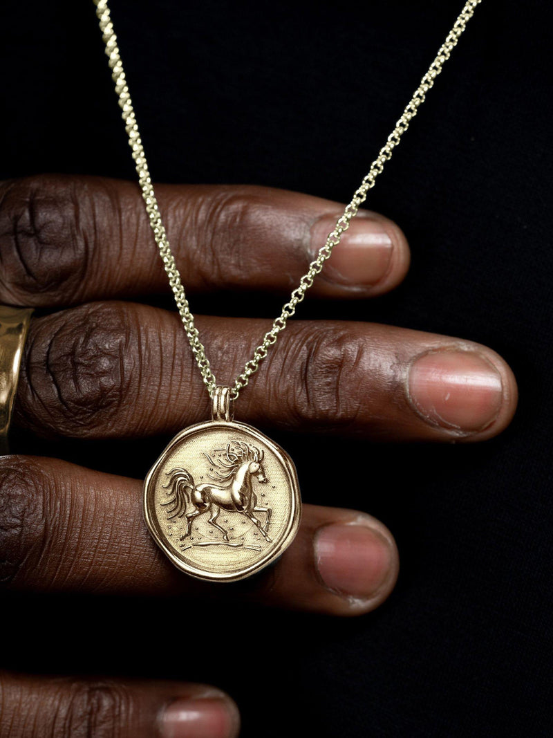 Dower & Hall Fire Horse necklace gold, UK version