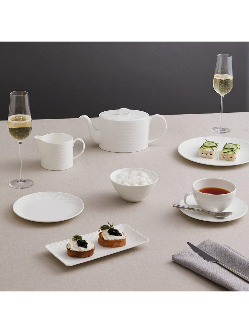 Wedgwood Gio rectangular bone china tray 21cm white, UK version