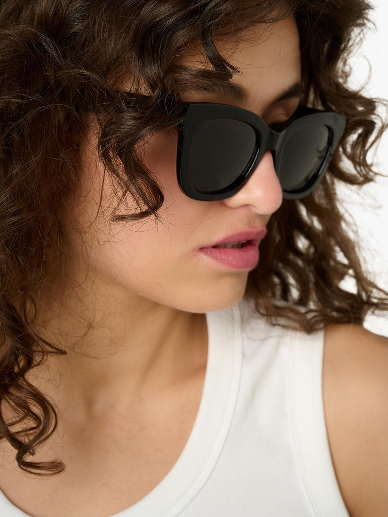 TUTTI cat eye sunglasses black (British brand)