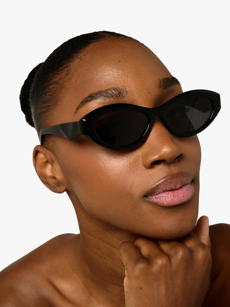 TUTTI SG58 Arc Oval Sunglasses Black acetate frames, imported from the UK