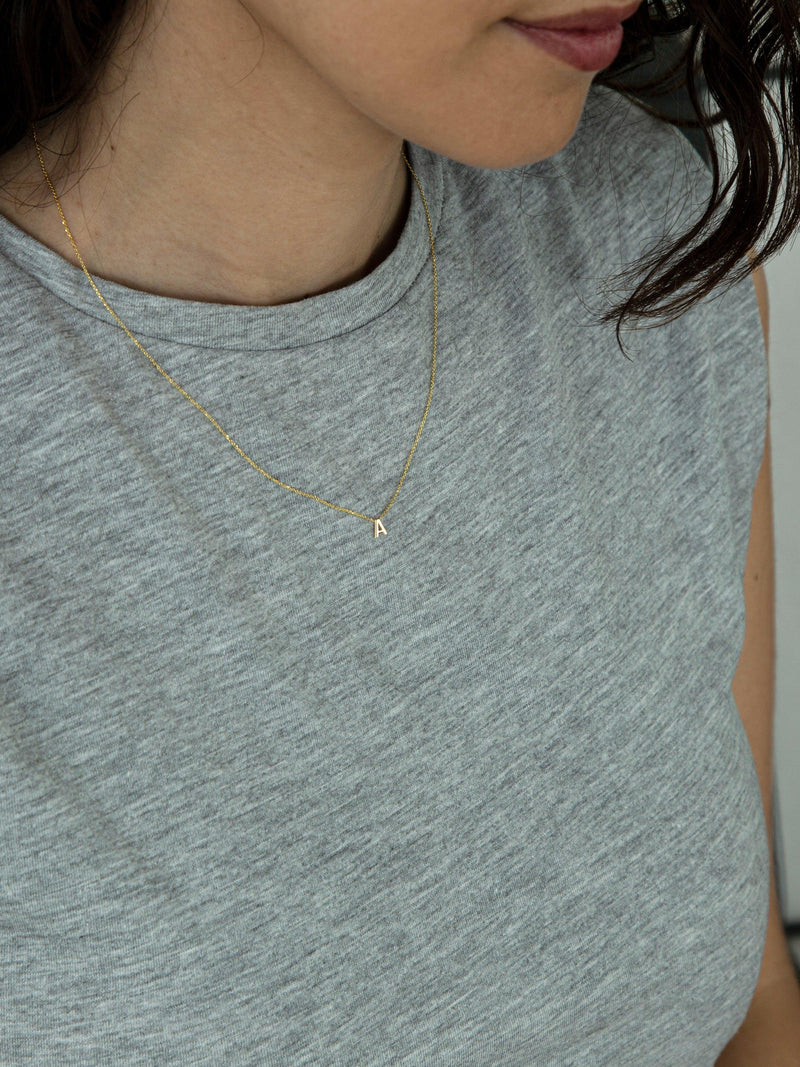 IBB 9ct gold initial pendant necklace, imported from the UK