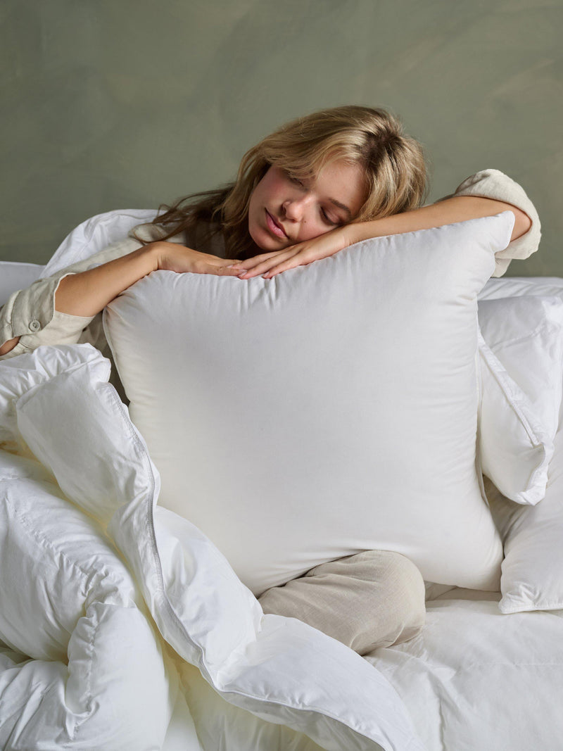 Bedfolk Memory Square Pillow firm, UK version