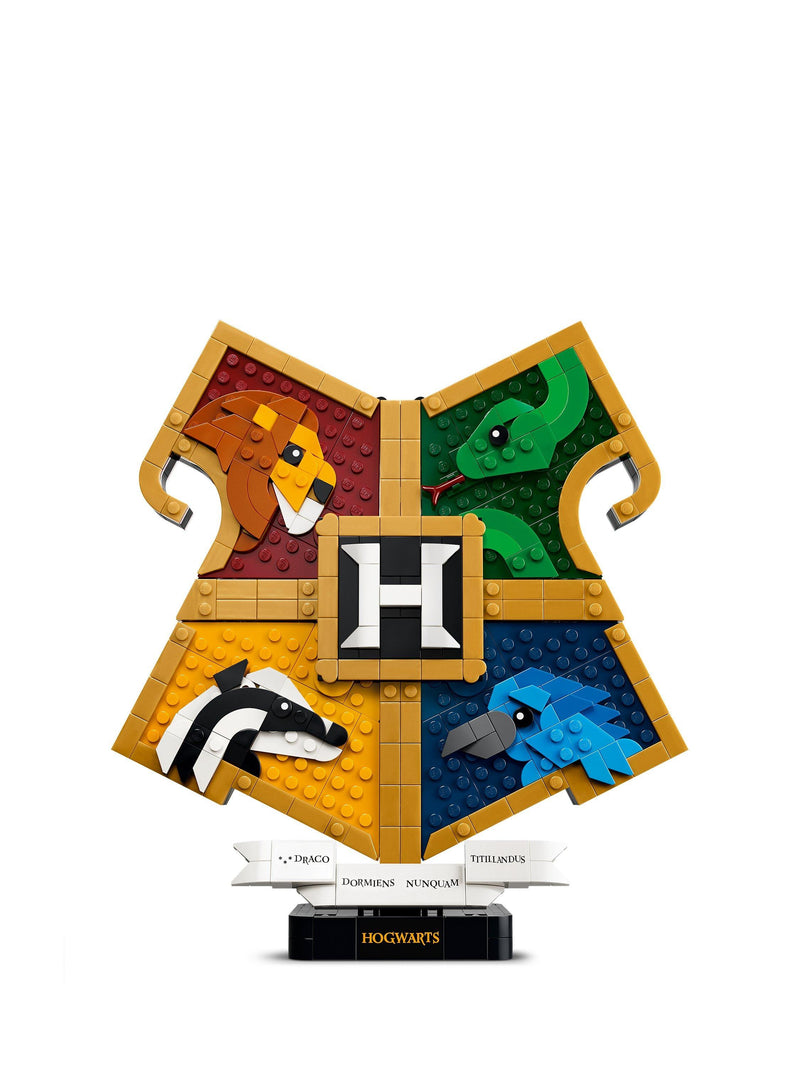 LEGO Hogwarts House Crest building set 545 pieces, imported from the UK