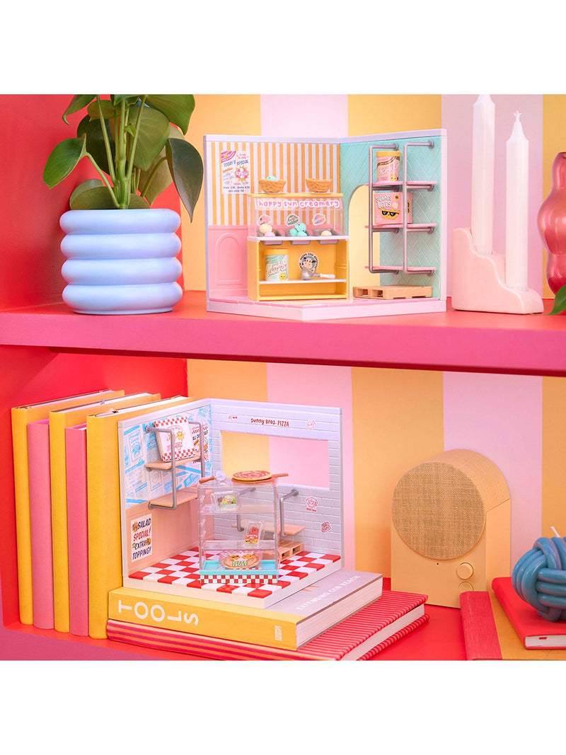 MGA's Miniverse Pizza Shop Playset - British product