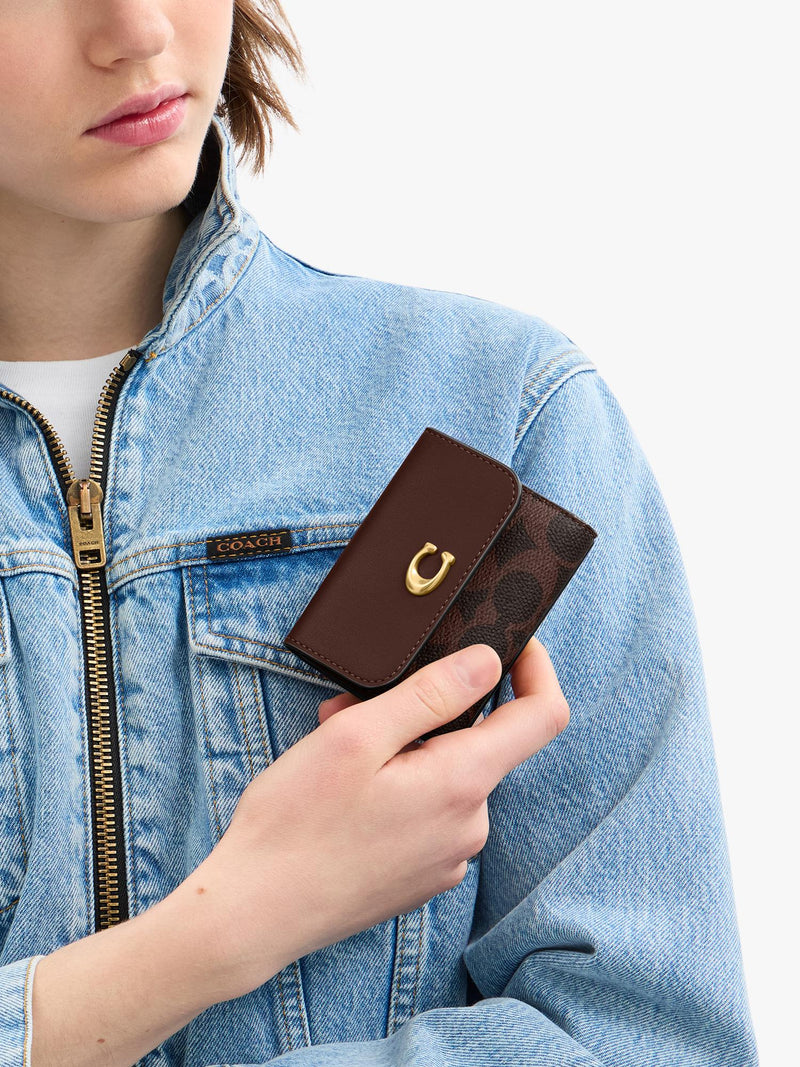Coach leather card holder wallet in Maple, UK version