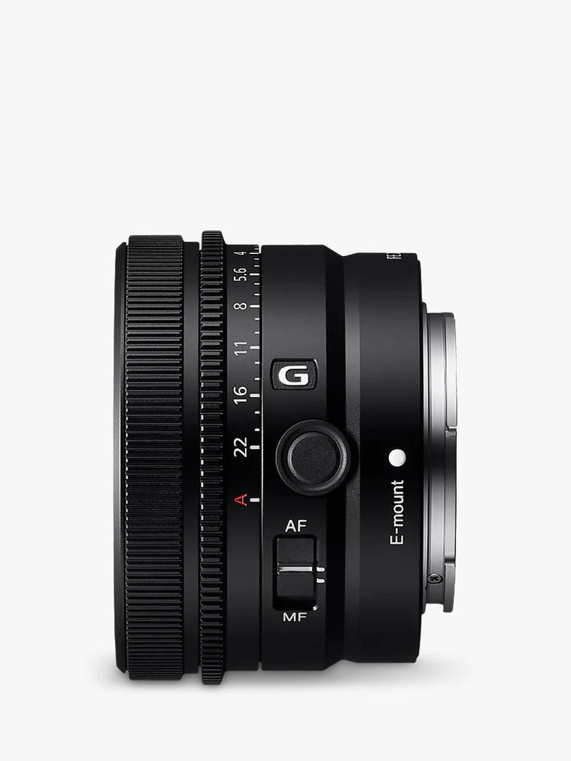 Sony FE 40mm f/2.5 compact wide angle lens, black (British brand)