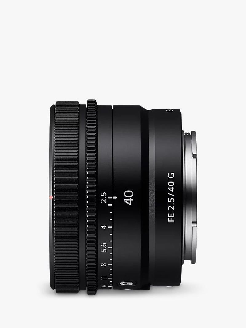 Sony FE 40mm f/2.5 compact wide angle lens, black (British brand)