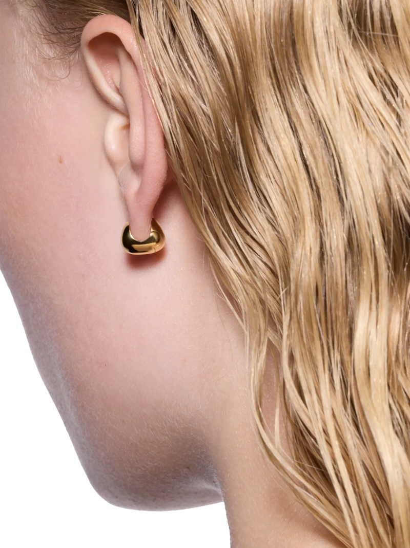Maria Black Flynn huggie hoop earrings gold 0.90cm, UK version