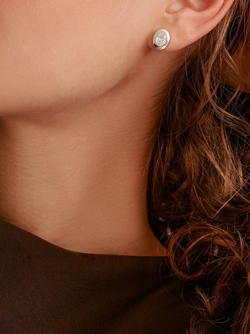 THOMAS SABO oval stud earrings in silver with zirconia - British product