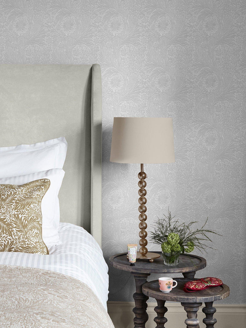 William Morris At Home Marigold paintable wallpaper white, imported from the UK