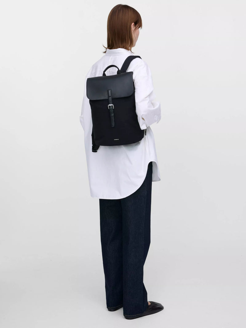 Sandqvist Leather Lid backpack 25L black, UK version