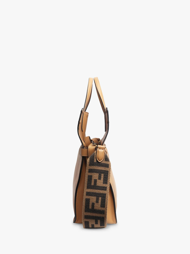 Fendi Flip tote bag in tan leather with gold hardware - British product