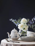 Villeroy & Boch Old Luxembourg porcelain sugar pot and lid, imported from the UK
