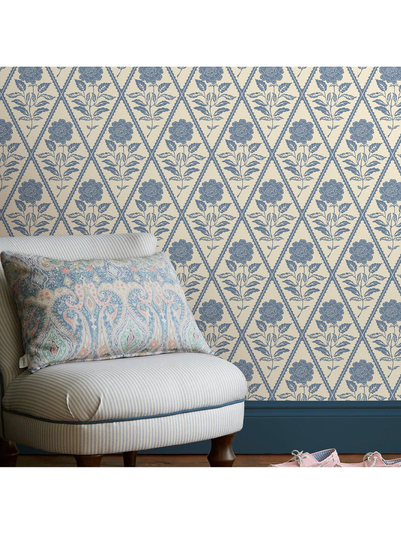 Joules Juliette Floral Print wallpaper (British brand)