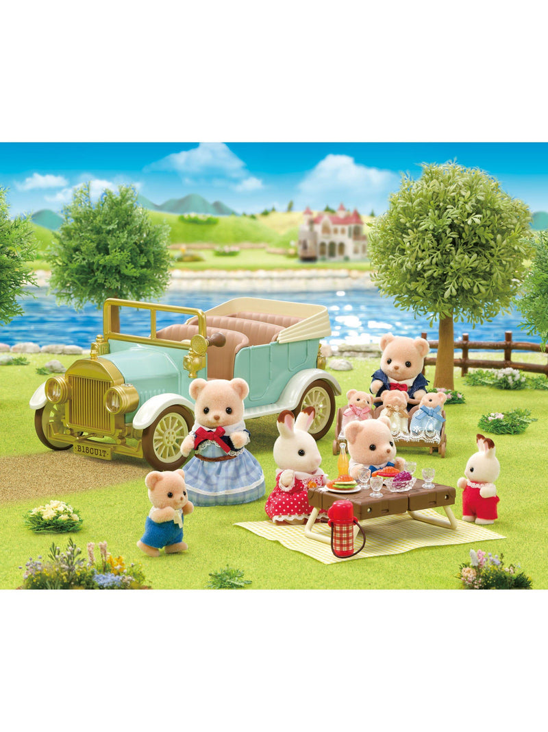 Sylvanian Families Classic Family Car toy vehicle (British brand)