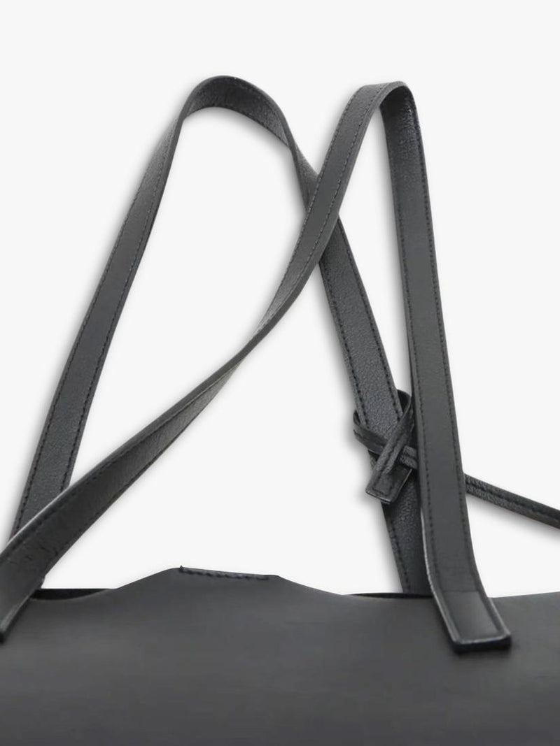 Pre-loved SAINT LAURENT black leather tote bag with gold hardware - British product